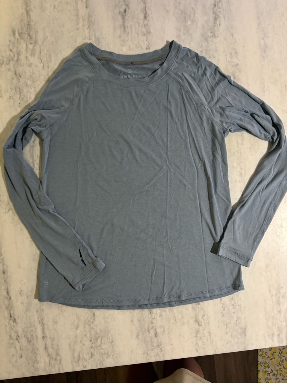 Free Fly Long-Sleeve Lightweight Bamboo Crewneck Top w Thumbholes Light Blue L